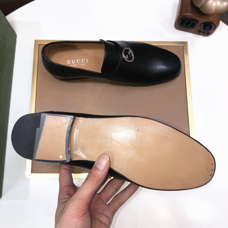 Gucci Leather Shoes